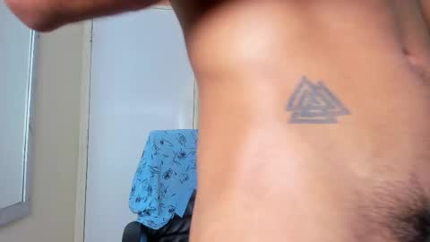 Juan Esteban online show from March 2025 02:07:01 PM