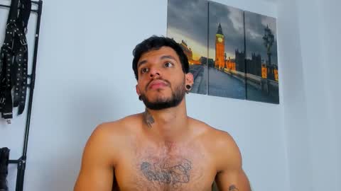 Juan Esteban online show from October 2025 06:22:02 AM