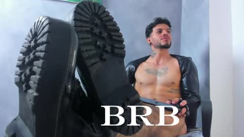 Juan Esteban online show from April 2026 05:11:01 AM