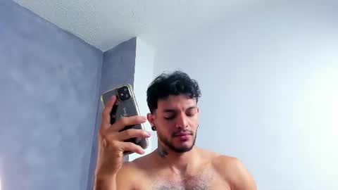 Juan Esteban online show from June 2026 05:17:02 PM