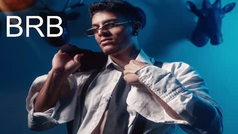 Juan Esteban online show from June 2026 11:22:02 AM