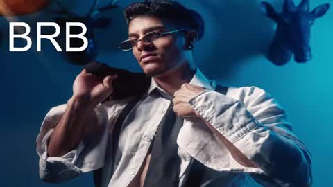 Juan Esteban online show from July 2026 11:49:01 AM