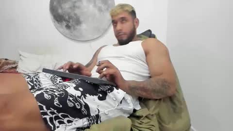 Snapshot of juanes_aristi chatting on March 2026 05:19:01 AM Juanes online show from March 2026 05:19:01 AM