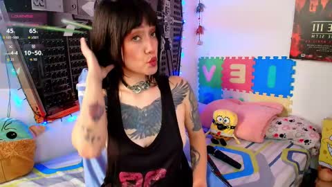 Juanita online show from May 2026 07:53:02 PM