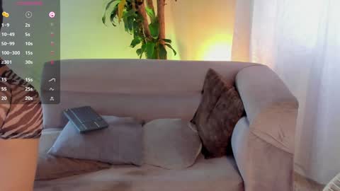 Snapshot of juanmiiss chatting on January 2025 09:54:01 PM Juan Miguel online show from January 2025 09:54:01 PM