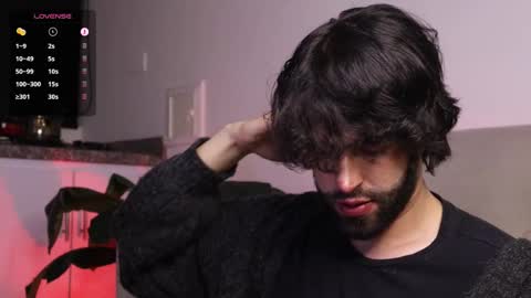 Juan online show from October 2025 02:31:01 AM