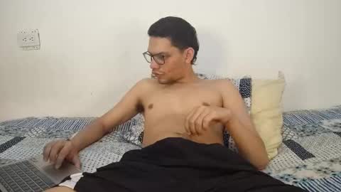 Snapshot of juansuarez204 chatting on May 2026 09:09:02 PM juansuarez204 online show from May 2026 09:09:02 PM