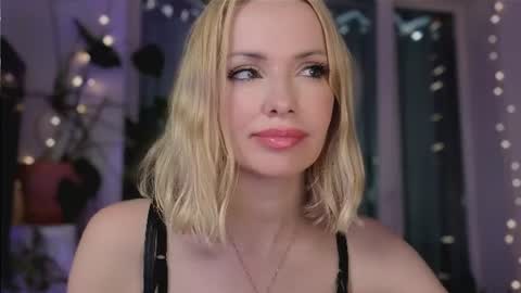 Snapshot of jugoddess chatting on July 2026 06:24:02 PM Goddess Julia online show from July 2026 06:24:02 PM