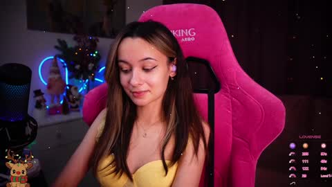 Angelina online show from January 2025 09:51:02 PM