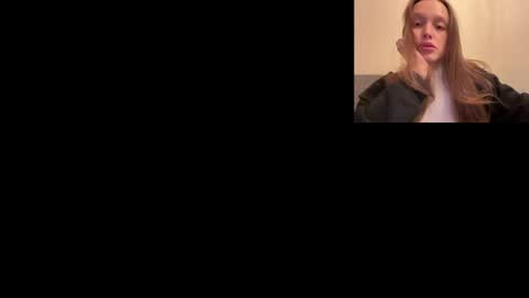 Snapshot of juicy_angels chatting on May 2026 09:34:01 PM alexa online show from May 2026 09:34:01 PM