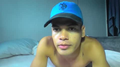 Snapshot of juicy_boy22 chatting on May 2026 07:10:01 PM Miguel online show from May 2026 07:10:01 PM