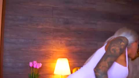 Snapshot of juicy_jessye chatting on June 2026 07:53:02 PM Jessye online show from June 2026 07:53:02 PM