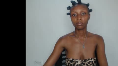 Snapshot of juicy_pinkpussy564197 chatting on February 2026 09:41:01 AM olivia online show from February 2026 09:41:01 AM