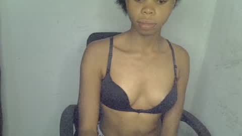 Snapshot of juicy_slut0 chatting on March 2026 12:50:02 AM Champaign online show from March 2026 12:50:02 AM