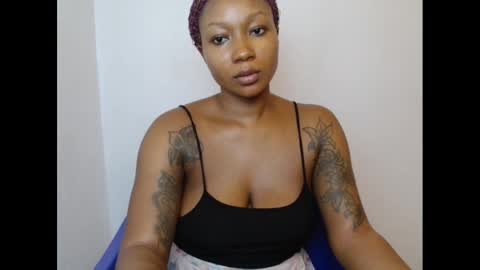 juicyxpink online show from February 2025 07:44:01 AM