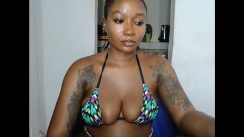 juicyxpink online show from November 2025 12:46:02 AM