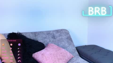 Snapshot of jules_n_gia chatting on June 2026 09:33:01 AM Jules and Gia online show from June 2026 09:33:01 AM
