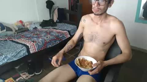 Snapshot of julfigo chatting on May 2026 02:44:02 PM Julfigo online show from May 2026 02:44:02 PM