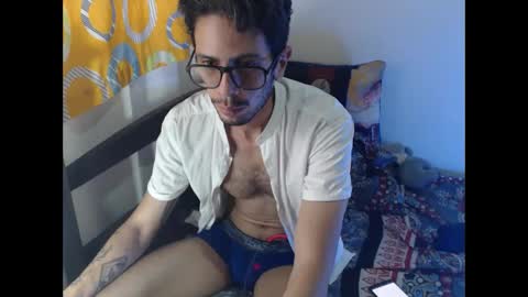 Snapshot of julfigo chatting on May 2026 05:53:02 PM Julfigo online show from May 2026 05:53:02 PM