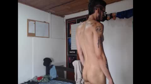 Snapshot of julfigo chatting on May 2026 06:38:01 PM Julfigo online show from May 2026 06:38:01 PM