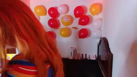 Juliana online show from October 2025 09:38:02 PM