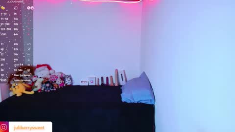 Juliana online show from December 2025 10:39:02 PM