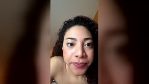 Julia Bio and Free Webcam online show from December 2025 06:50:01 PM