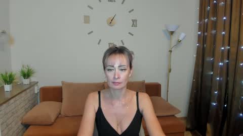 julia__cherry_ online show from December 2024 09:55:02 PM