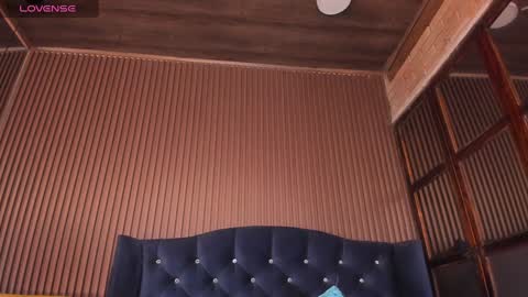 Julia online show from February 2025 05:20:02 AM