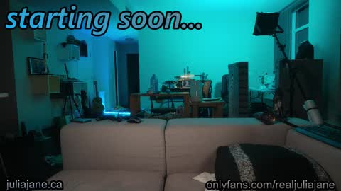 Julia Jane online show from February 2026 02:41:02 AM