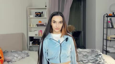 Evelin online show from October 2025 09:59:02 PM