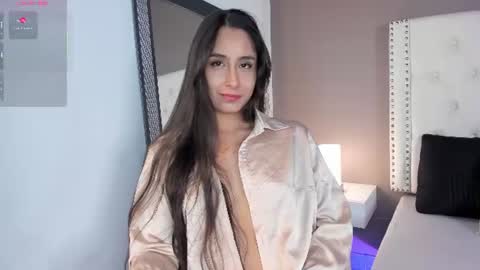 Snapshot of julia_martinezz_ chatting on June 2026 11:45:01 AM J U L IA M A R T I N E Z online show from June 2026 11:45:01 AM