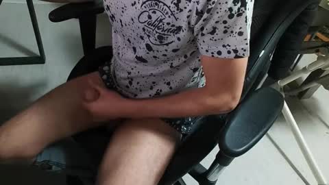 Snapshot of julia_official chatting on April 2026 07:58:02 PM julia_official online show from April 2026 07:58:02 PM