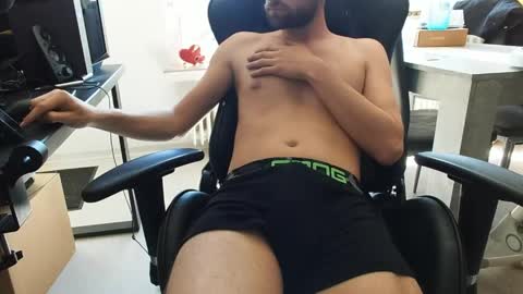 Snapshot of julia_official chatting on May 2026 12:00:01 PM julia_official online show from May 2026 12:00:01 PM