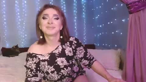 Julia online show from July 2026 08:12:01 AM