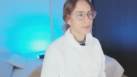 Julia Schedule 10 pm to 4  am GTM-5 online show from September 2025 02:34:01 AM