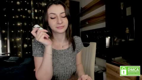 julia_t_mog online show from March 2026 10:10:02 PM