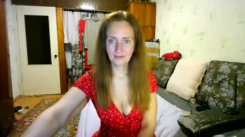 Snapshot of juliaa_foxi chatting on May 2026 07:01:02 PM juliaa_foxi online show from May 2026 07:01:02 PM