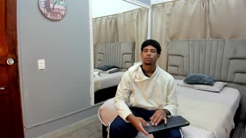 julian billy online show from January 2025 11:27:02 AM