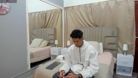 julian billy online show from February 2025 11:31:02 AM