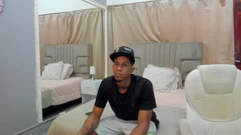 julian billy online show from February 2025 05:31:01 PM