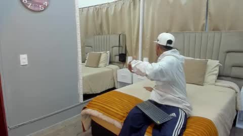 julian billy online show from March 2025 11:16:01 AM