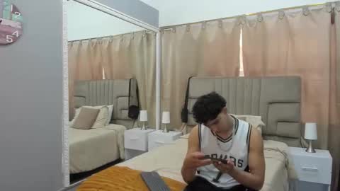 julian billy online show from March 2025 02:48:02 PM