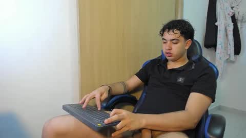 julian billy online show from November 2025 09:16:02 PM