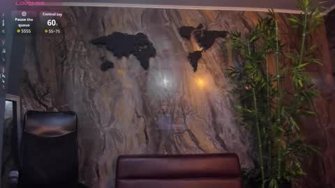 JULIAN  online show from February 2026 11:17:01 AM