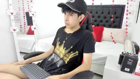 Julian online show from February 2026 07:33:02 PM