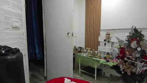 juliana online show from December 2024 10:36:01 AM