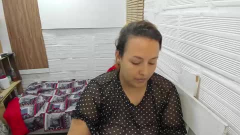 juliana online show from February 2025 11:03:02 PM