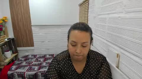 juliana online show from February 2025 02:09:02 AM