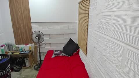 juliana online show from March 2025 11:54:01 PM